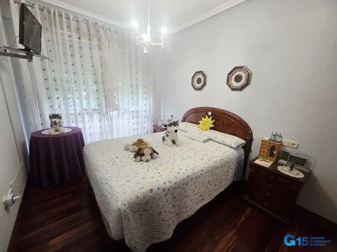 Habitación de Piso en venta en Errenteria con Calefacción, Terraza y Amueblado
