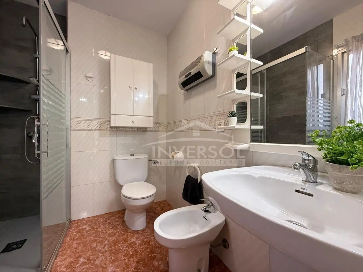 Badezimmer von Einfamilien-Reihenhaus zum Verkauf in El Ejido mit Klimaanlage, Heizung und Abstellraum