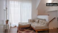 Living room of Flat to rent in  Madrid Capital  with Air Conditioner and Balcony