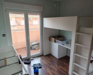Dormitori de Pis per a compartir en Ogíjares amb Aire condicionat i Terrassa