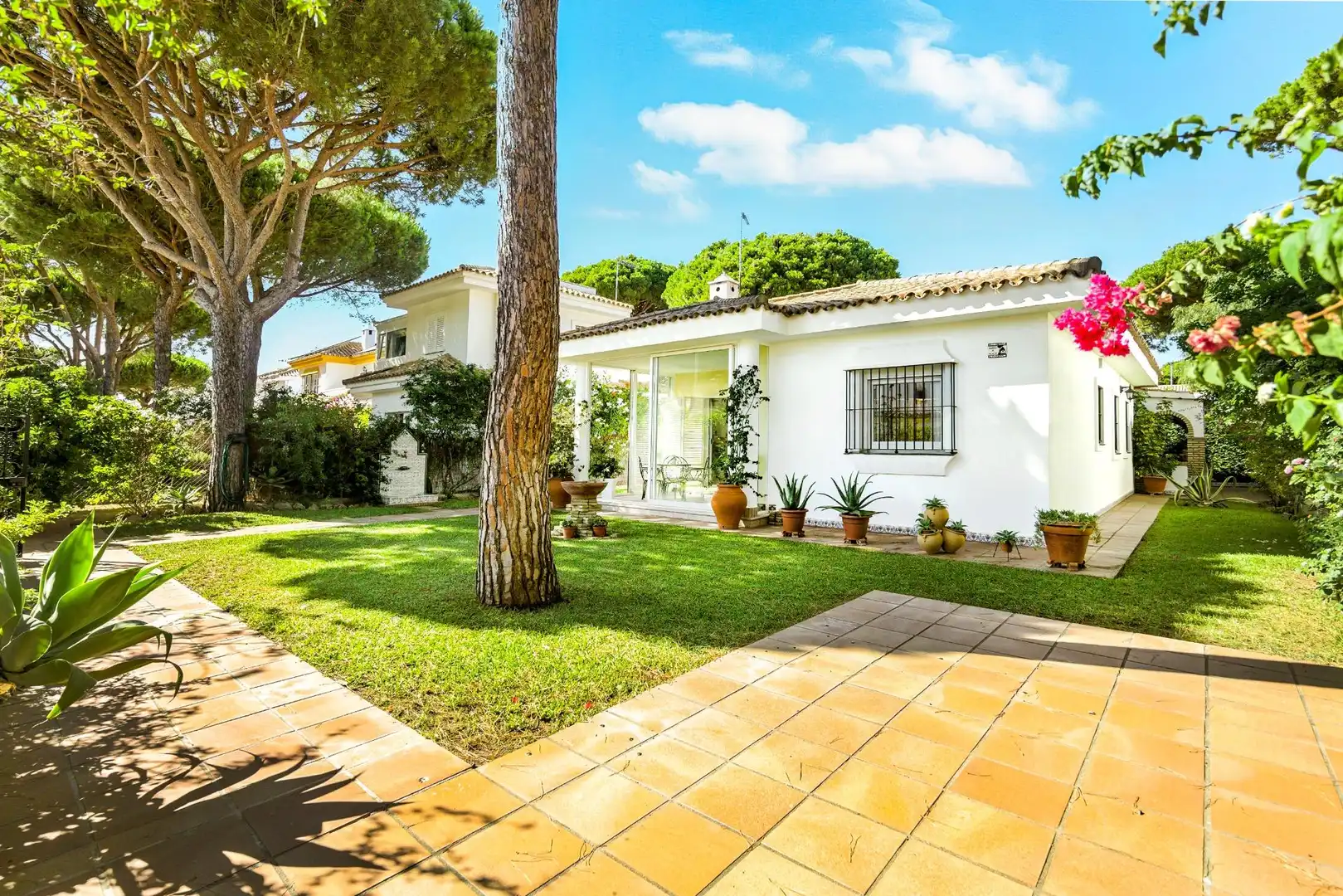 Villa mit Garten zum Verkauf in Sancti Petri, imagen 5