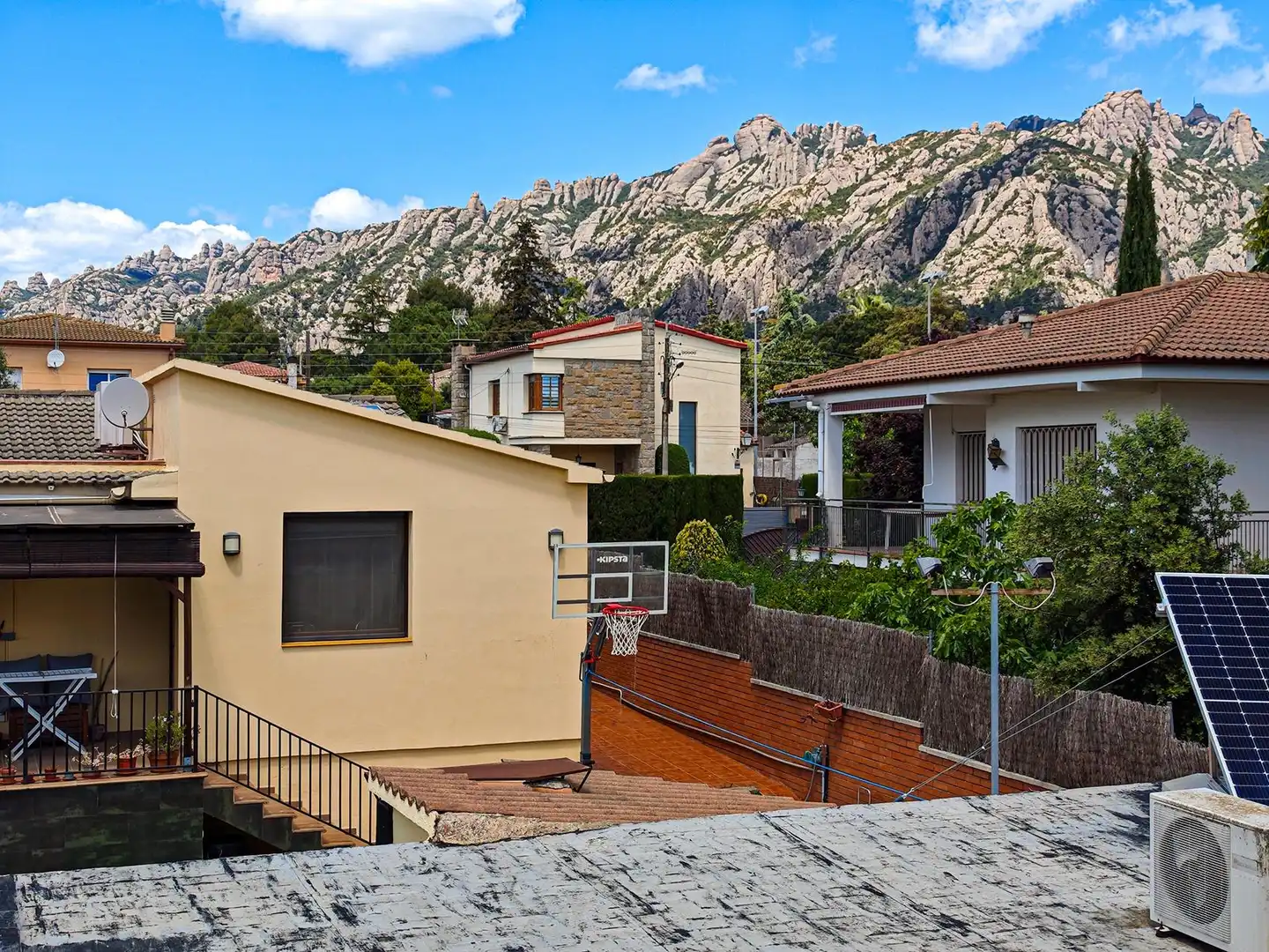 Vista exterior de Casa o chalet en venta en Collbató con Calefacción, Jardín privado y Piscina