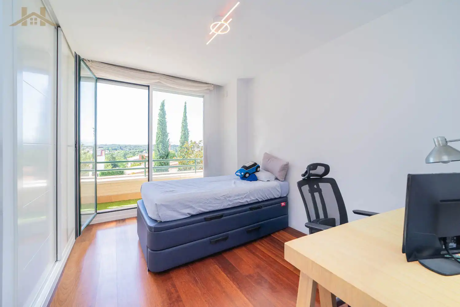 Dormitori de Casa o xalet en venda en Pozuelo de Alarcón amb Aire condicionat, Calefacció i Jardí privat