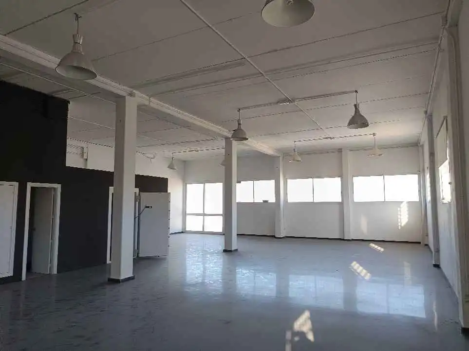 Nave industrial en venta en Córdoba con Alarma