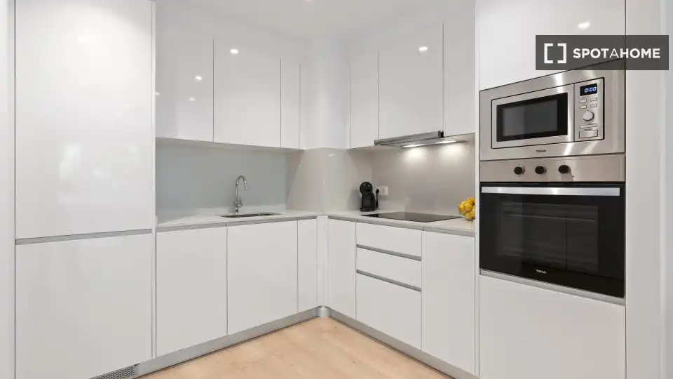 Flat with terrace to rent in Sant Martí, imagen 16