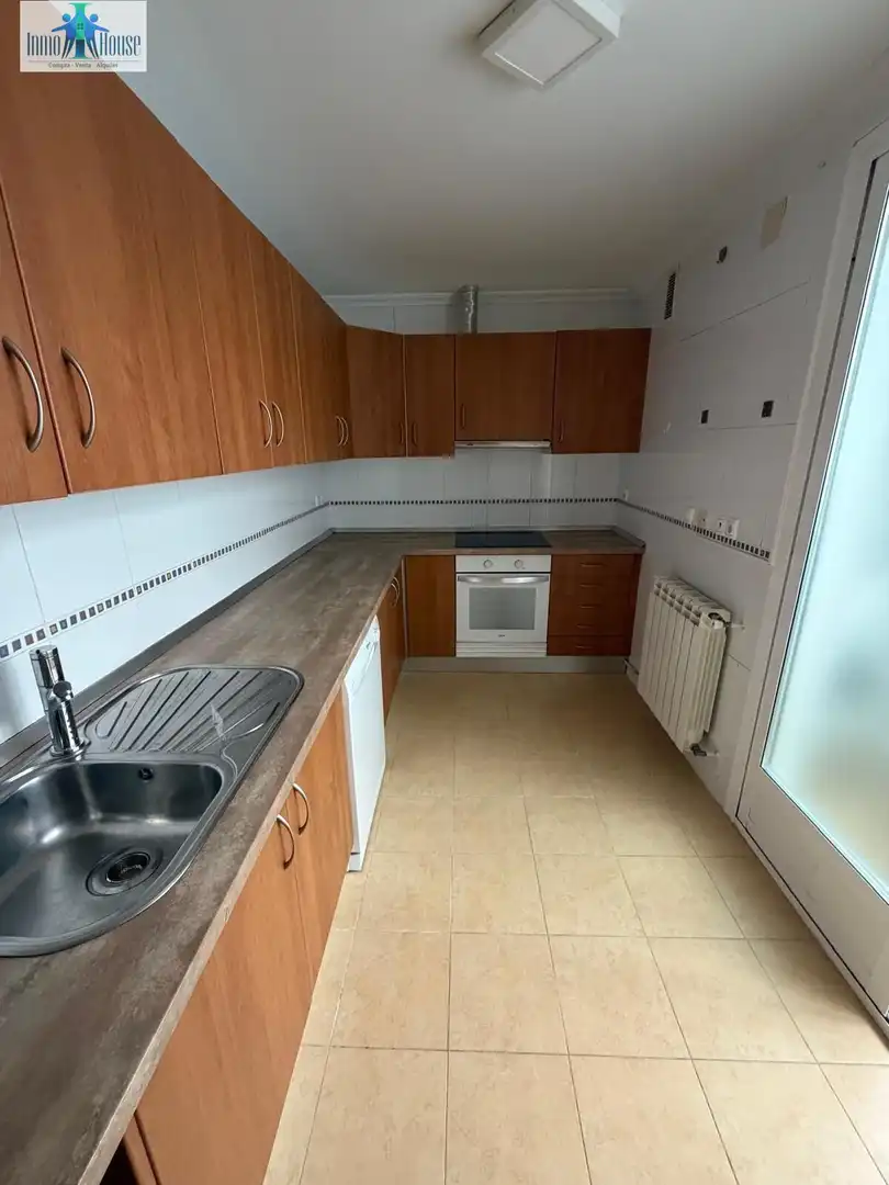 Küche von Wohnung zur Miete in Albacete mit Klimaanlage, Heizung und Parkett