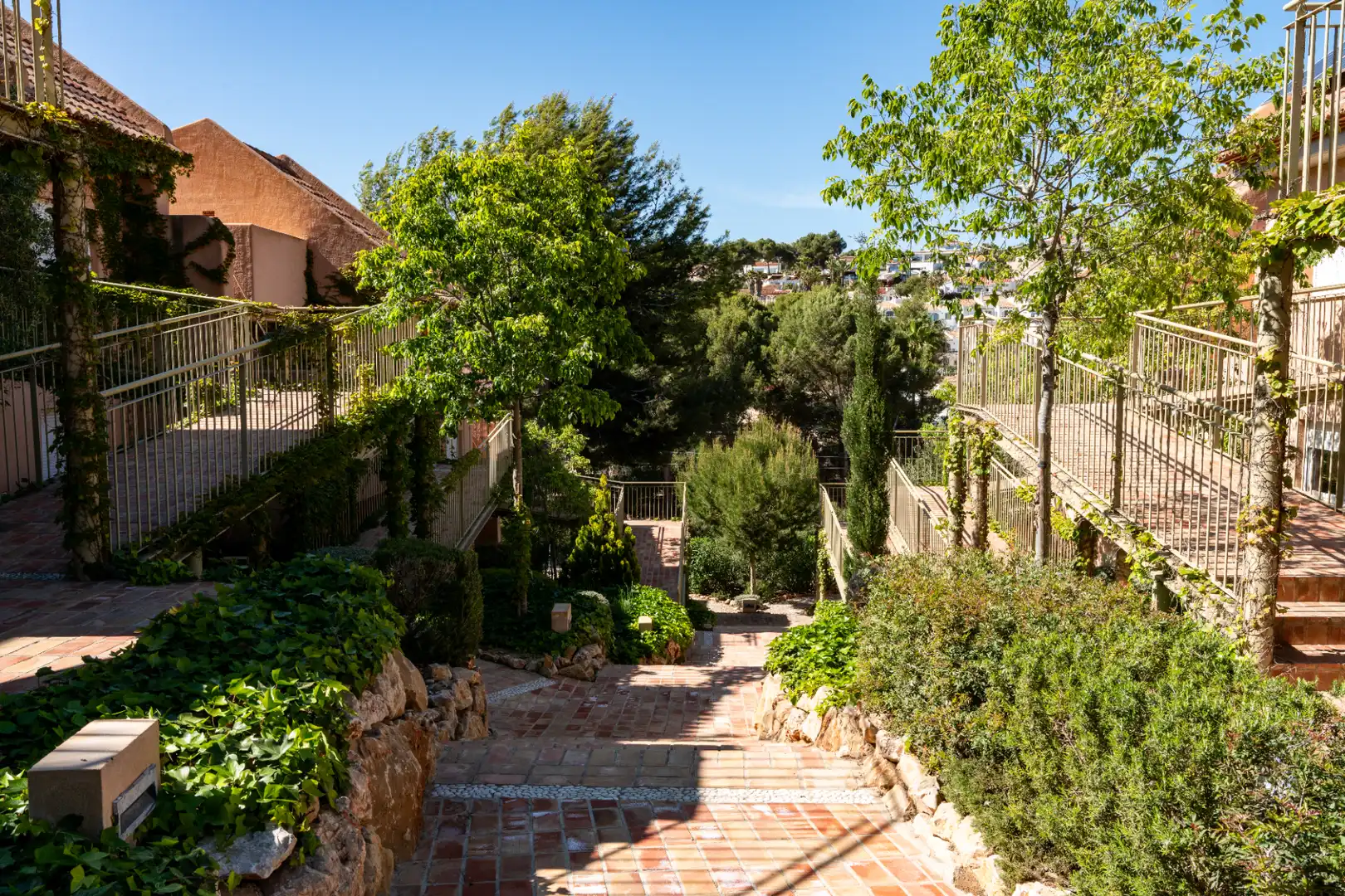 Terrassa de Apartament en venda en Moraira amb Aire condicionat, Calefacció i Jardí privat