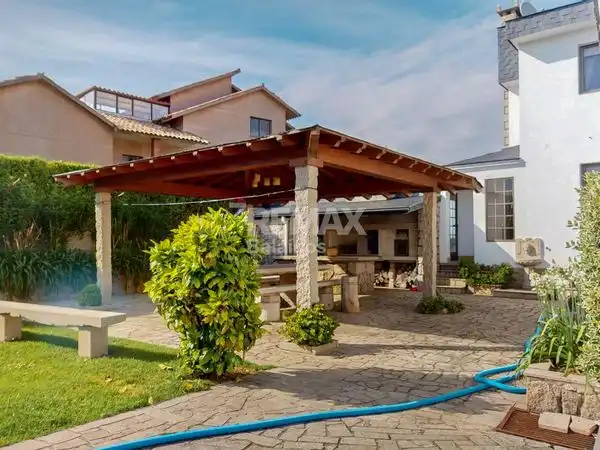 Terraza de Casa o chalet en venta en Vigo  con Calefacción, Jardín privado y Parquet