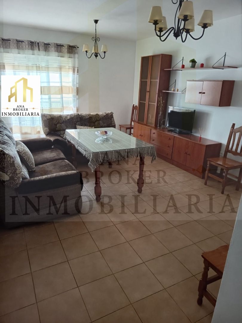 Sala d'estar de Pis de lloguer en Ronda amb Moblat