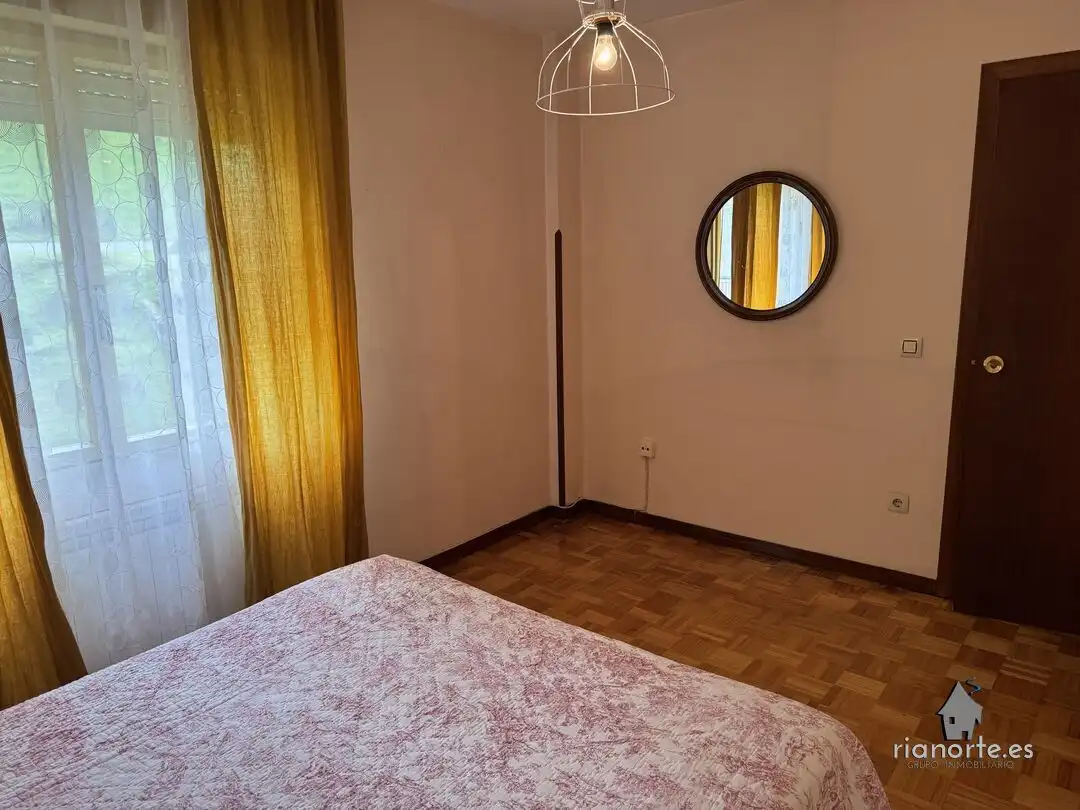 Habitación de Piso en venta en Ribadesella con Calefacción