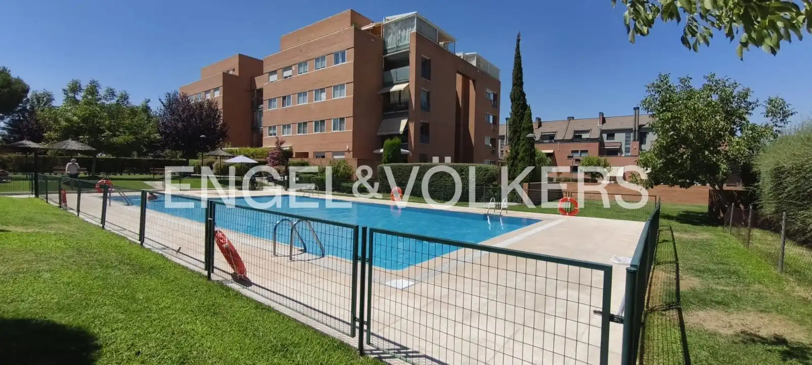Piscina de Pis de lloguer en Las Rozas de Madrid amb Aire condicionat, Calefacció i Parquet