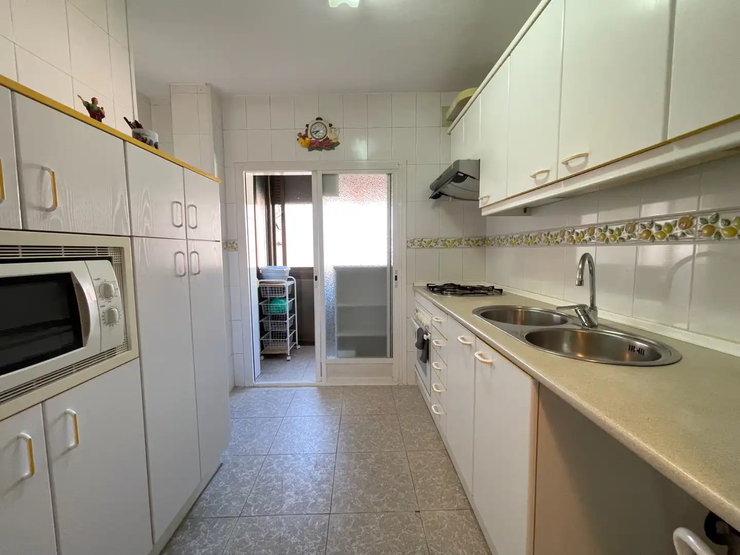 Cuina de Pis en venda en Madrid amb Calefacció, Terrassa i Traster
