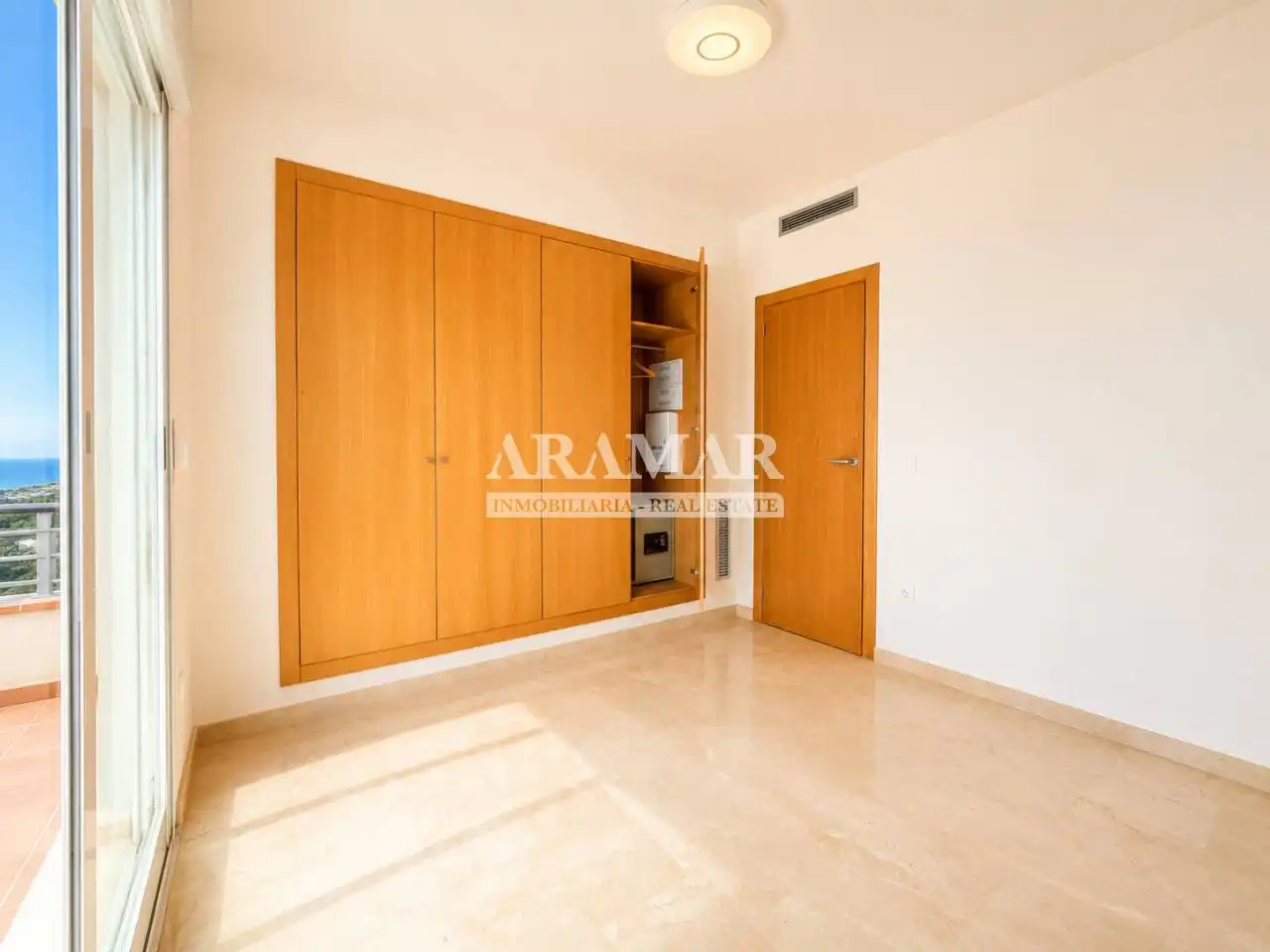 Habitación de Apartamento en venta en Pego con Aire acondicionado y Piscina comunitaria