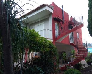 Vista exterior de Casa o xalet en venda en Ador amb Aire condicionat, Terrassa i Piscina