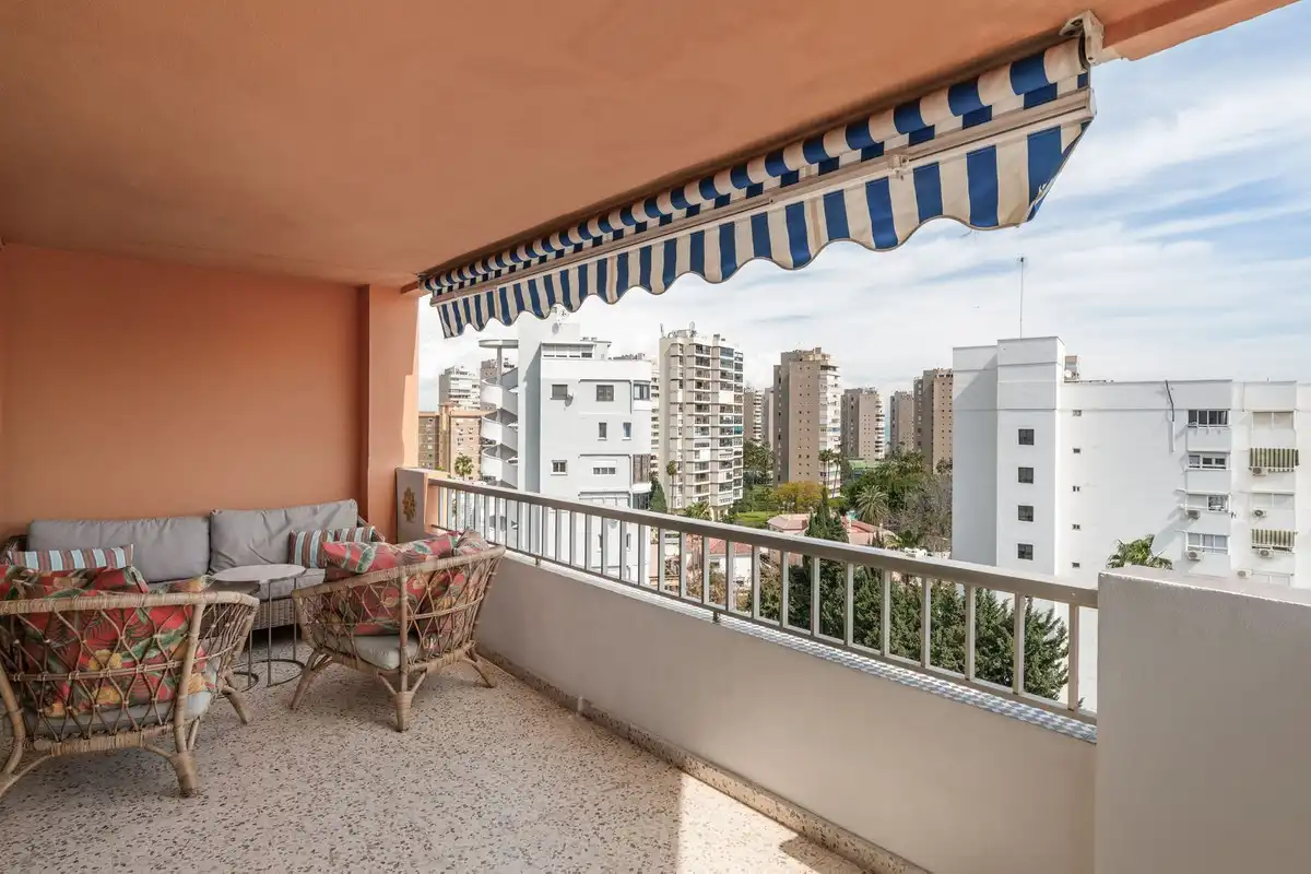 Terraza de Apartamento en venta en Torremolinos con Aire acondicionado, Terraza y Piscina comunitaria