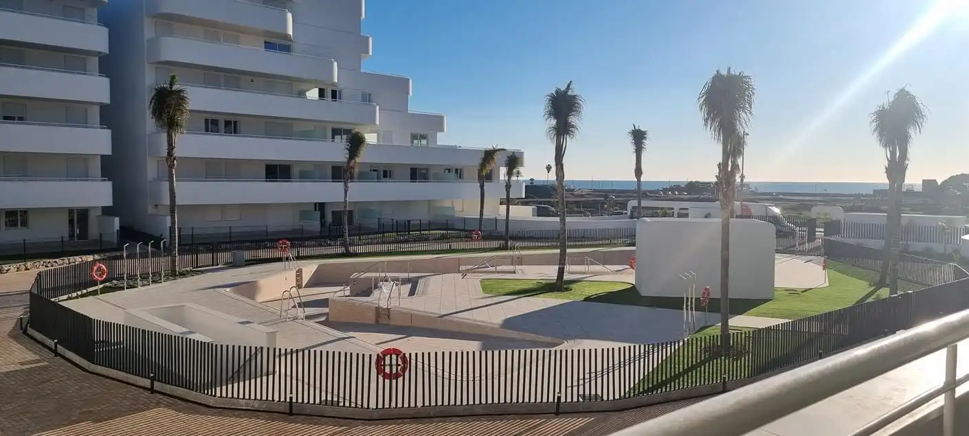 Vista exterior de Apartament de lloguer en Vélez-Málaga amb Aire condicionat, Calefacció i Terrassa