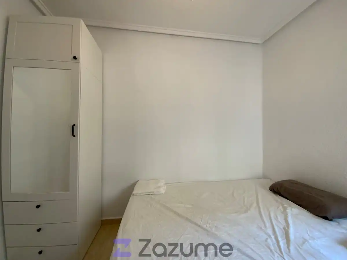 Schlafzimmer von Wohnung zur Miete in Moncada mit Klimaanlage, Heizung und Möbliert