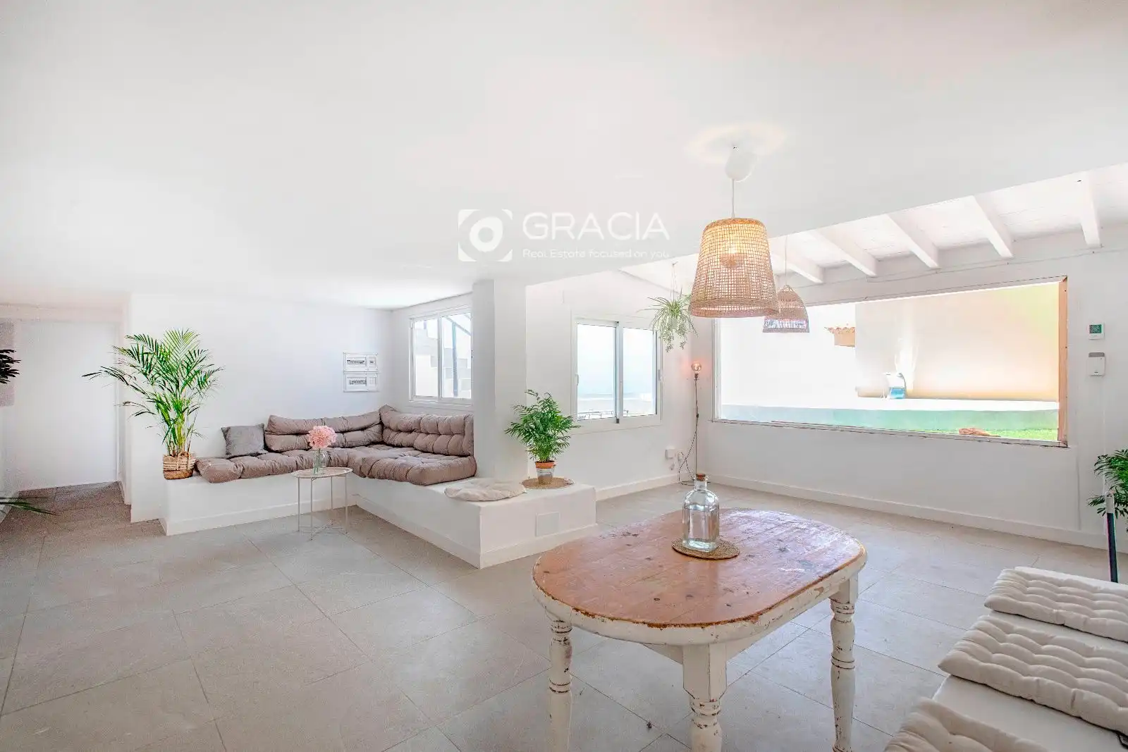 Sala d'estar de Casa adosada en venda en Adeje amb Jardí privat, Terrassa i Traster