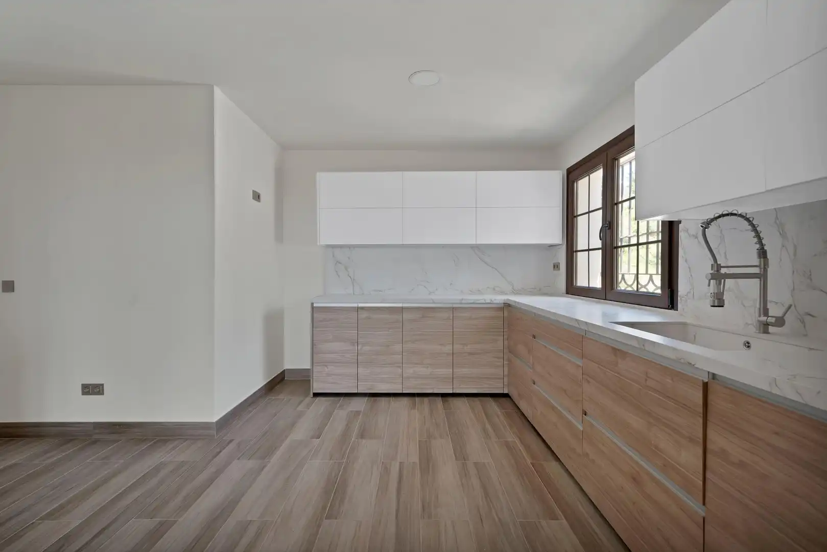Chalet con piscina en venta en 5  LOS TULIPANES, imagen 9