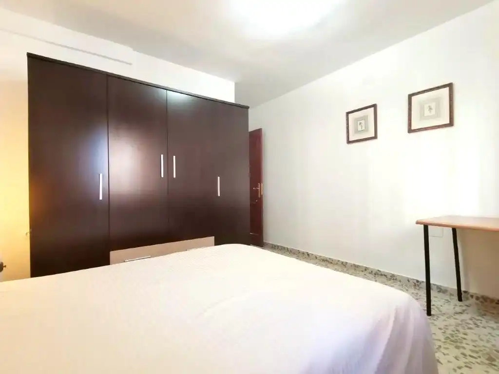 Habitación de Piso de alquiler en Málaga con Aire acondicionado, Calefacción y Terraza
