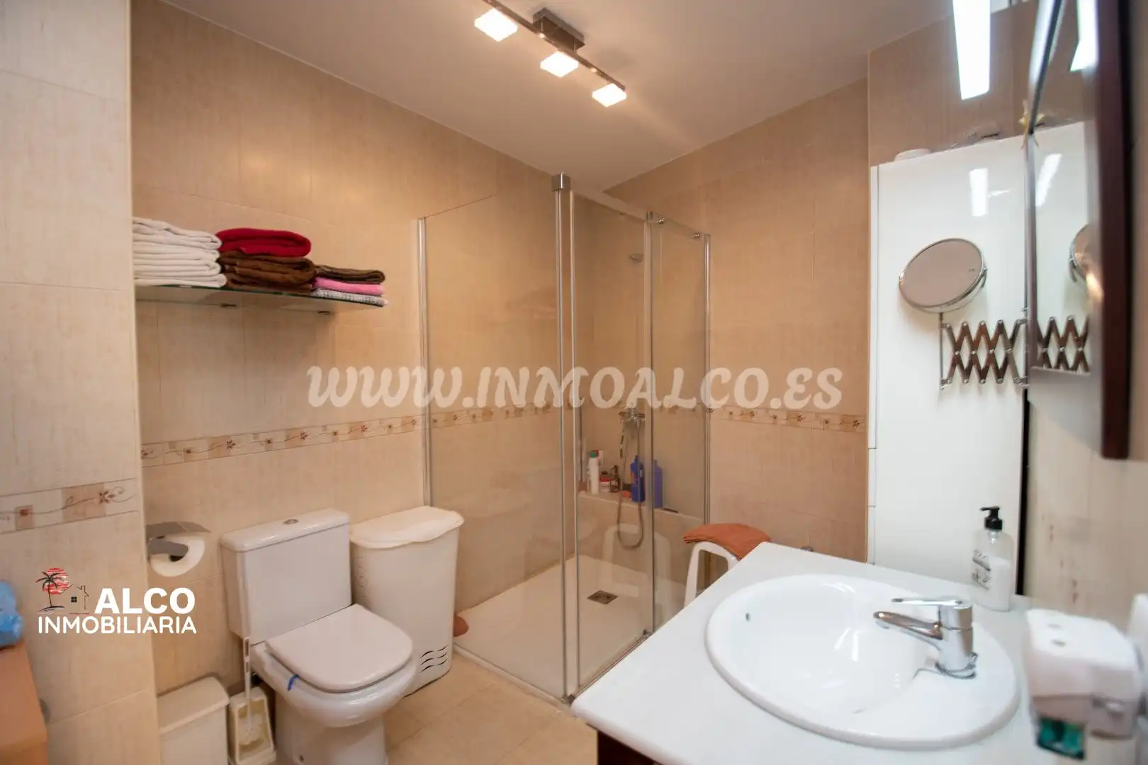 Baño de Dúplex en venta en Torrox con Aire acondicionado, Terraza y Trastero