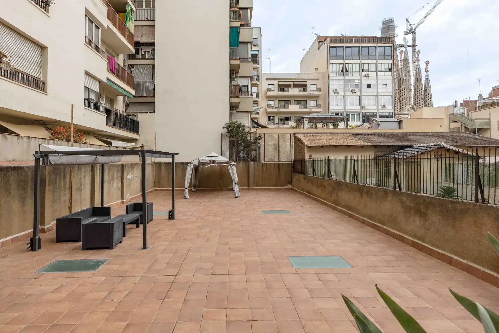 Terrasse von Büro zum Verkauf in Barcelona mit Klimaanlage und Terrasse