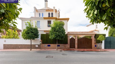Foto 2 de Casa adosada en venta en Peligros, Granada