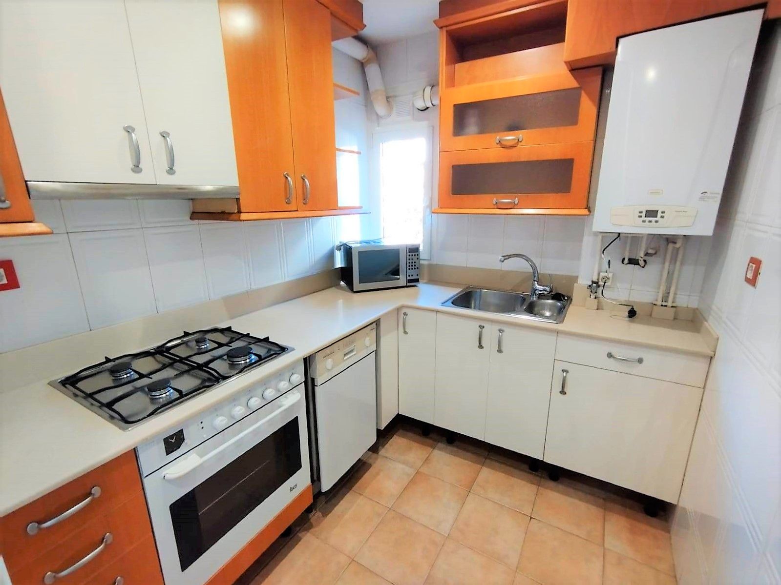 Flat for rent in Carrer de Guipúscoa, Sant Martí de Provençals