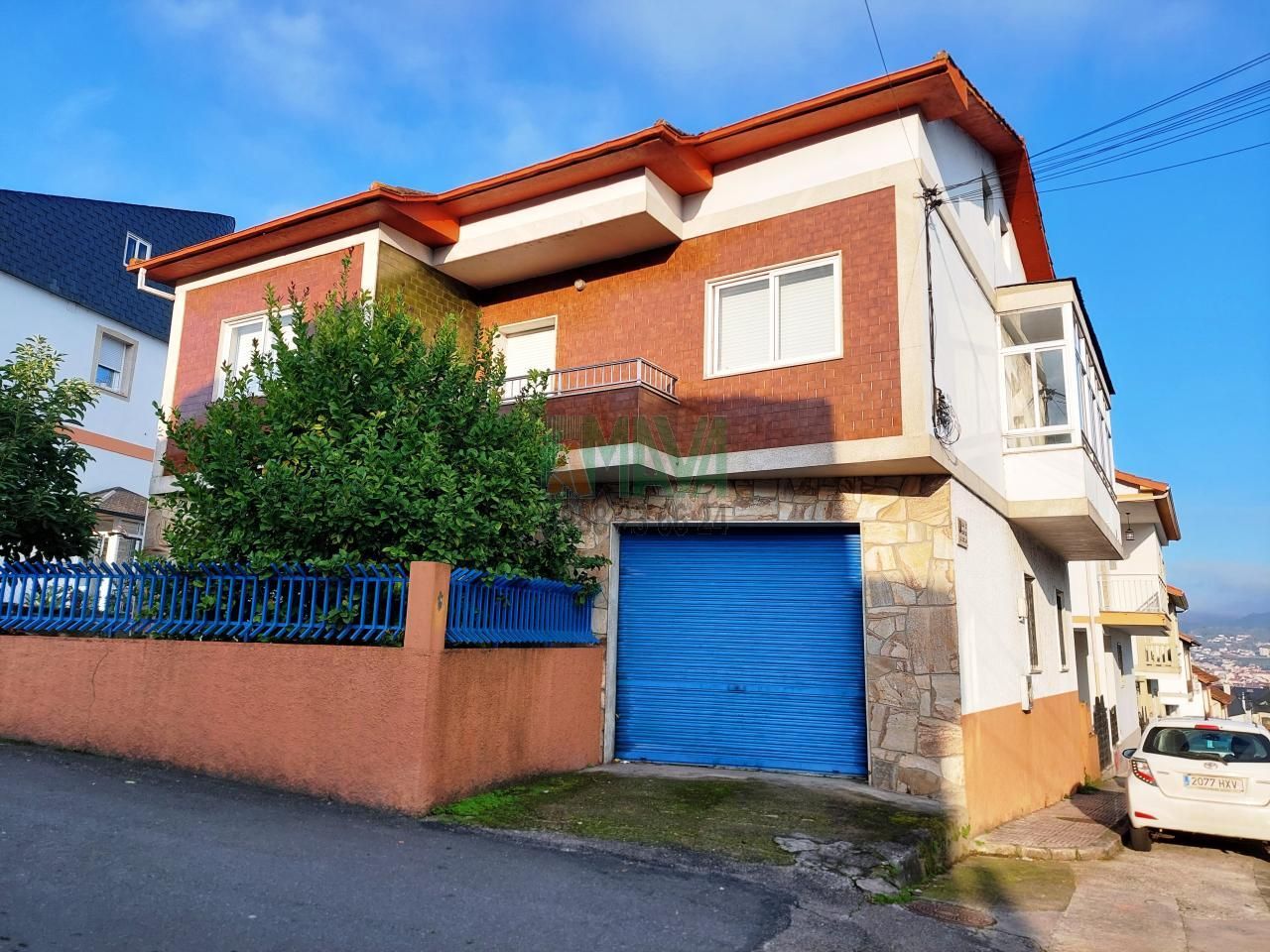 Vista exterior de Casa o xalet en venda en Ourense Capital  amb Calefacció, Jardí privat i Balcó