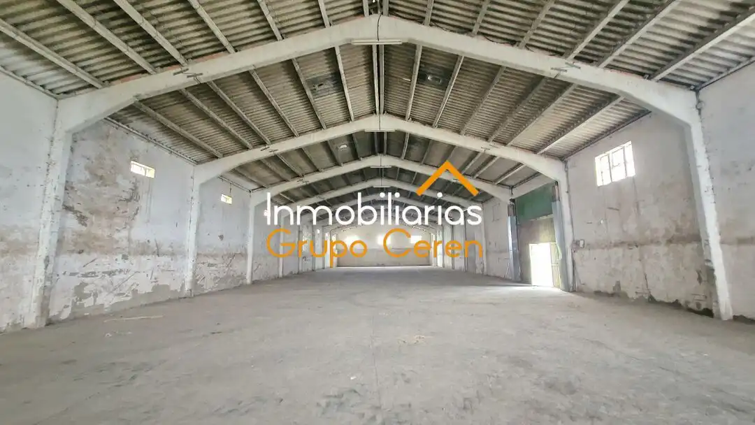 Vista exterior de Nave industrial de alquiler en Bañares