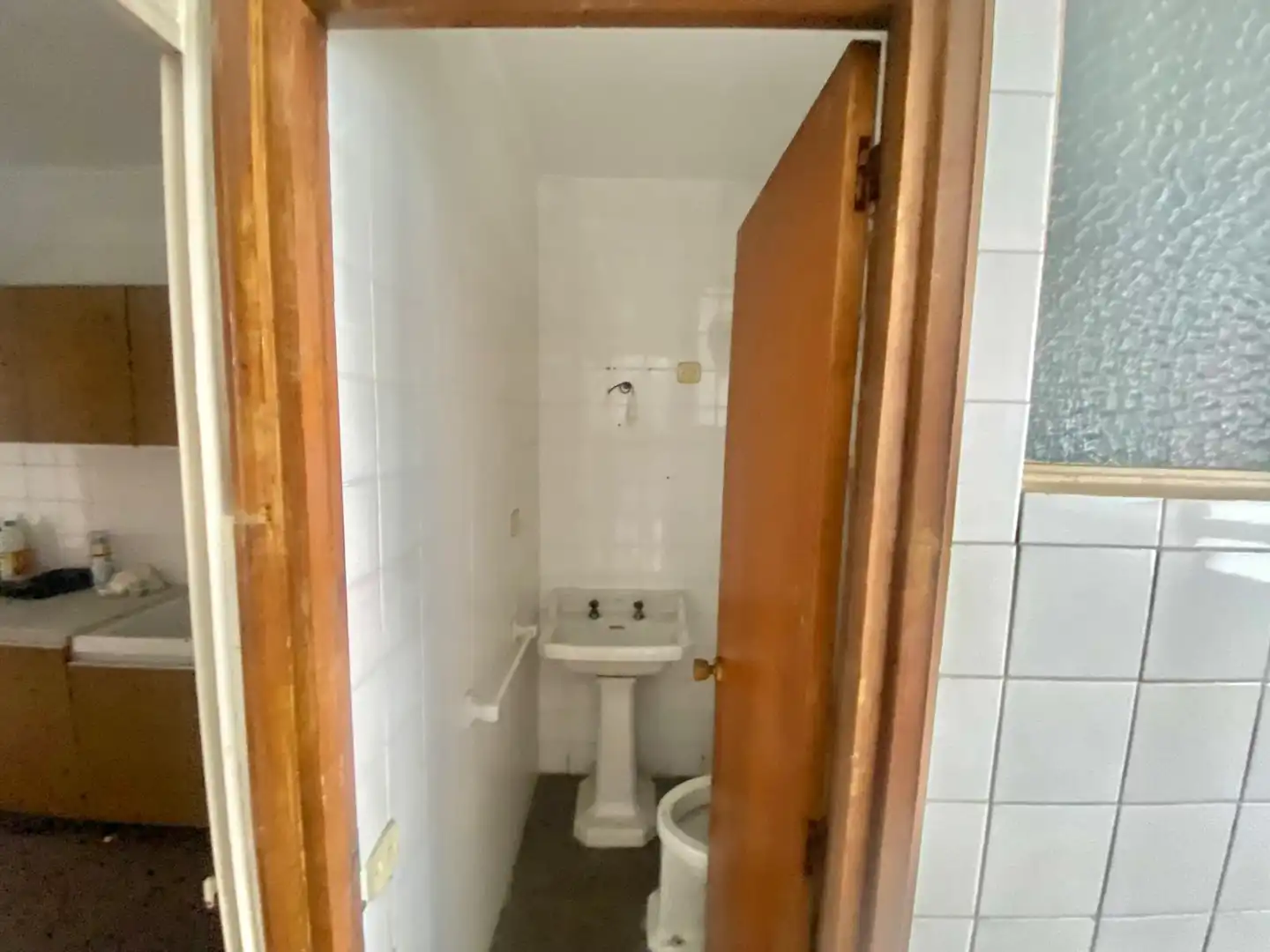 Badezimmer von Wohnung zum Verkauf in Castellón de la Plana / Castelló de la Plana mit Balkon