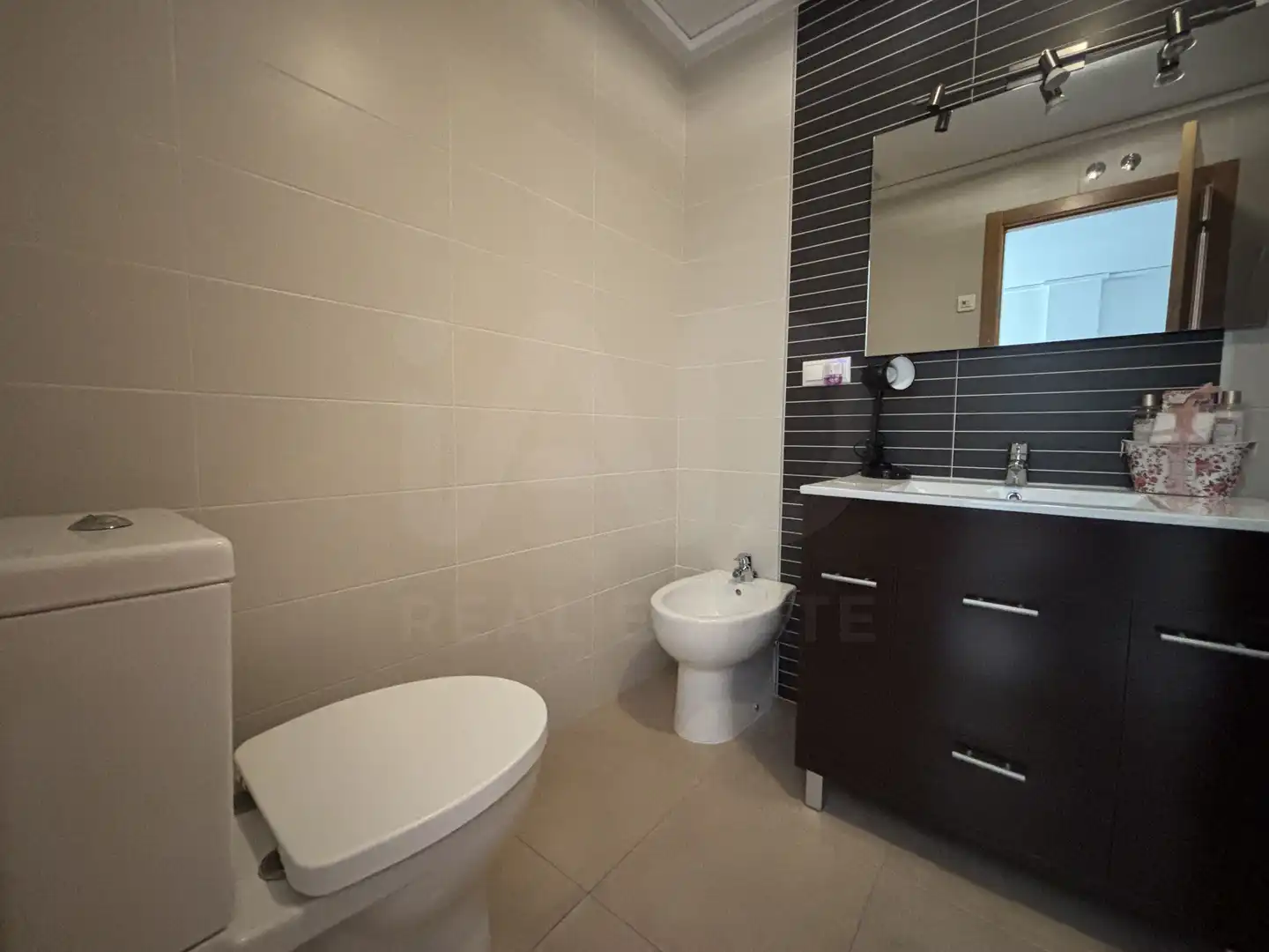 Bathroom of Flat for sale in Dénia  with Air Conditioner, Heating and Terrace