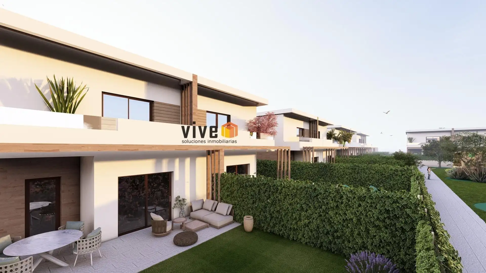 Vista exterior de Casa adosada en venda en Mairena del Aljarafe amb Jardí privat, Terrassa i Piscina comunitària
