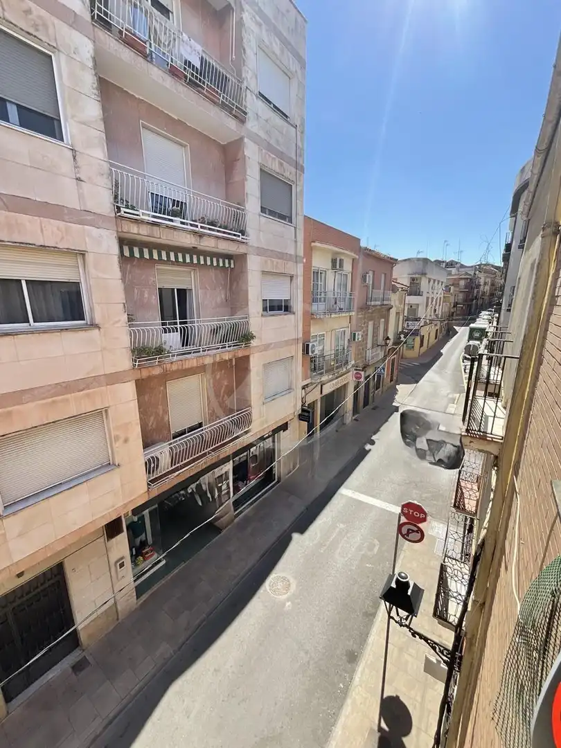 Außenansicht von Wohnung zum Verkauf in Linares mit Klimaanlage