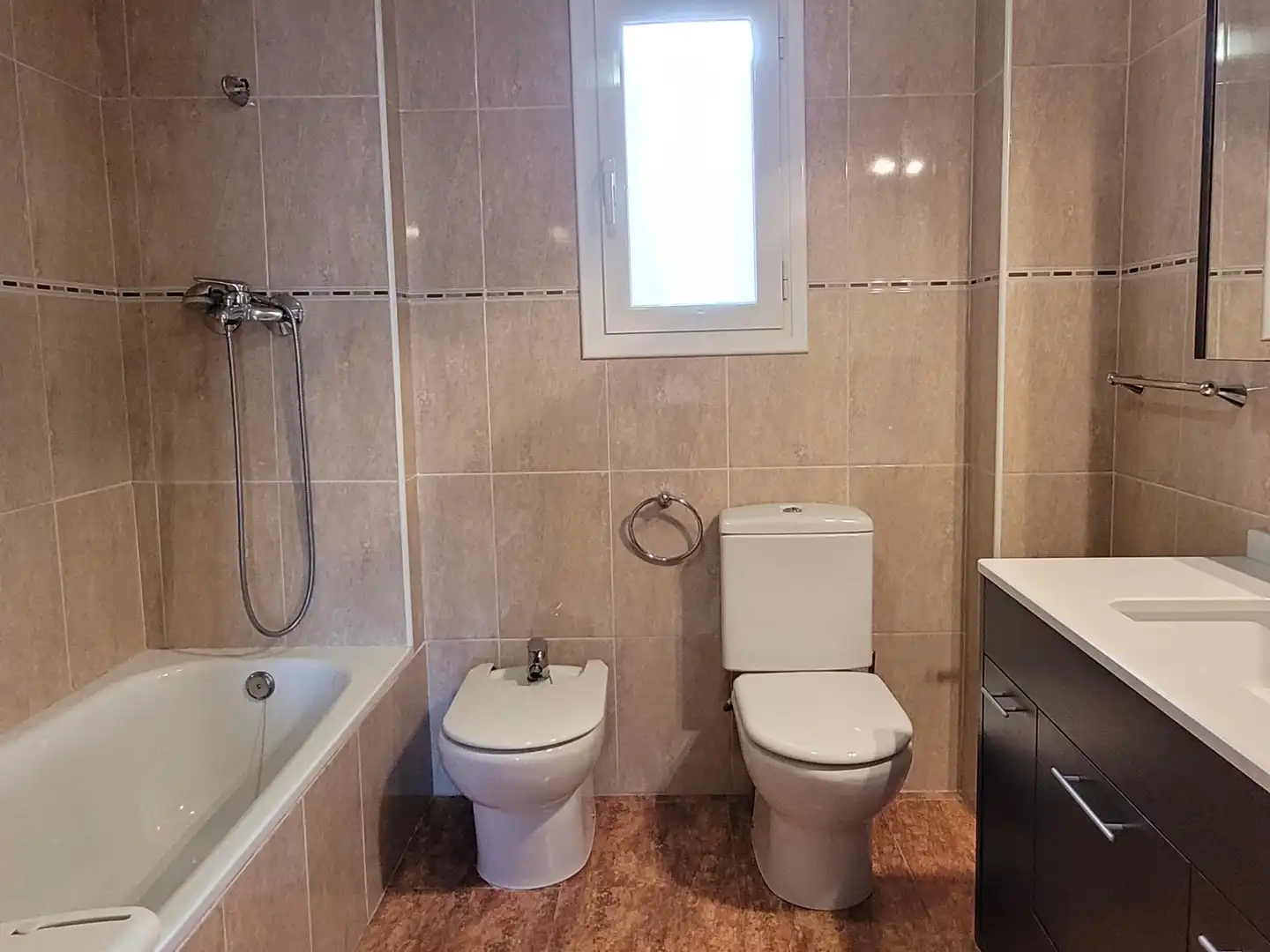 Baño de Piso en venta en Mollerussa con Calefacción