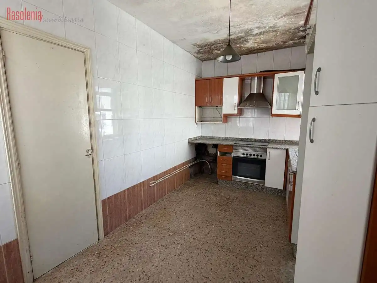 Cocina de Piso en venta en Lugo con Calefacción