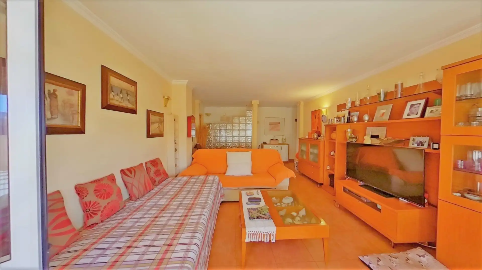 Sala de estar de Apartamento en venta en Águilas con Aire acondicionado, Calefacción y Balcón