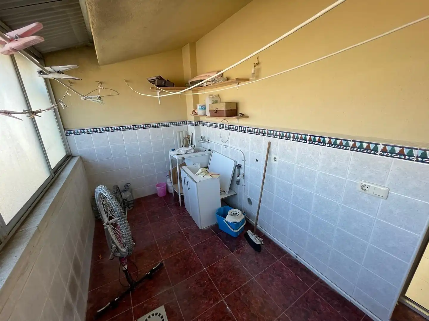 Küche von Wohnung zum Verkauf in Arroyo de la Luz mit Klimaanlage, Heizung und Abstellraum