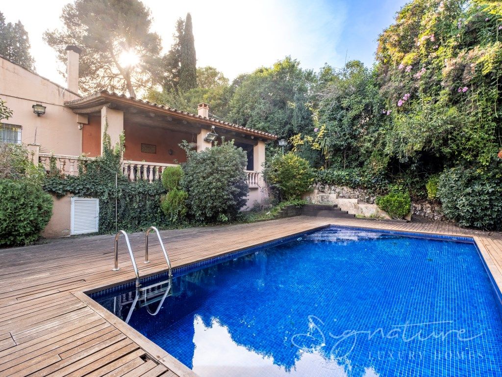 Swimming pool of House or chalet for sale in Cerdanyola del Vallès  with Heating, Terrace and Swimming Pool