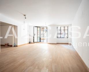 Sala d'estar de Local en venda en  Valencia Capital