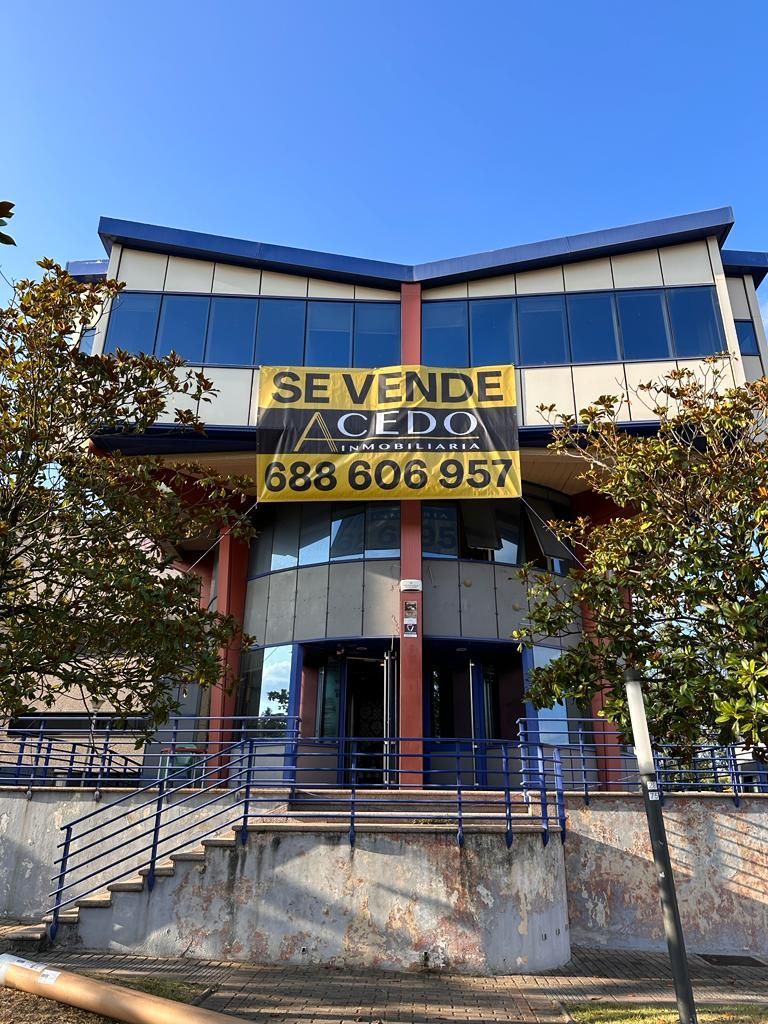 Exterior view of Building for sale in Loiu