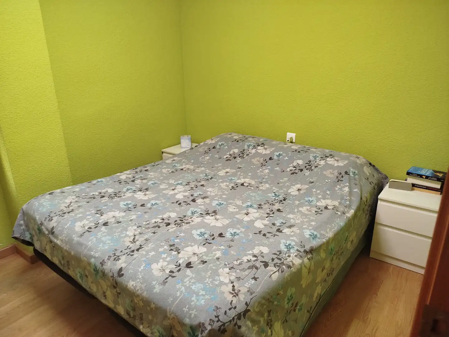 Bedroom of Flat for sale in Valencia  with Air Conditioner, Parquet flooring and Oven