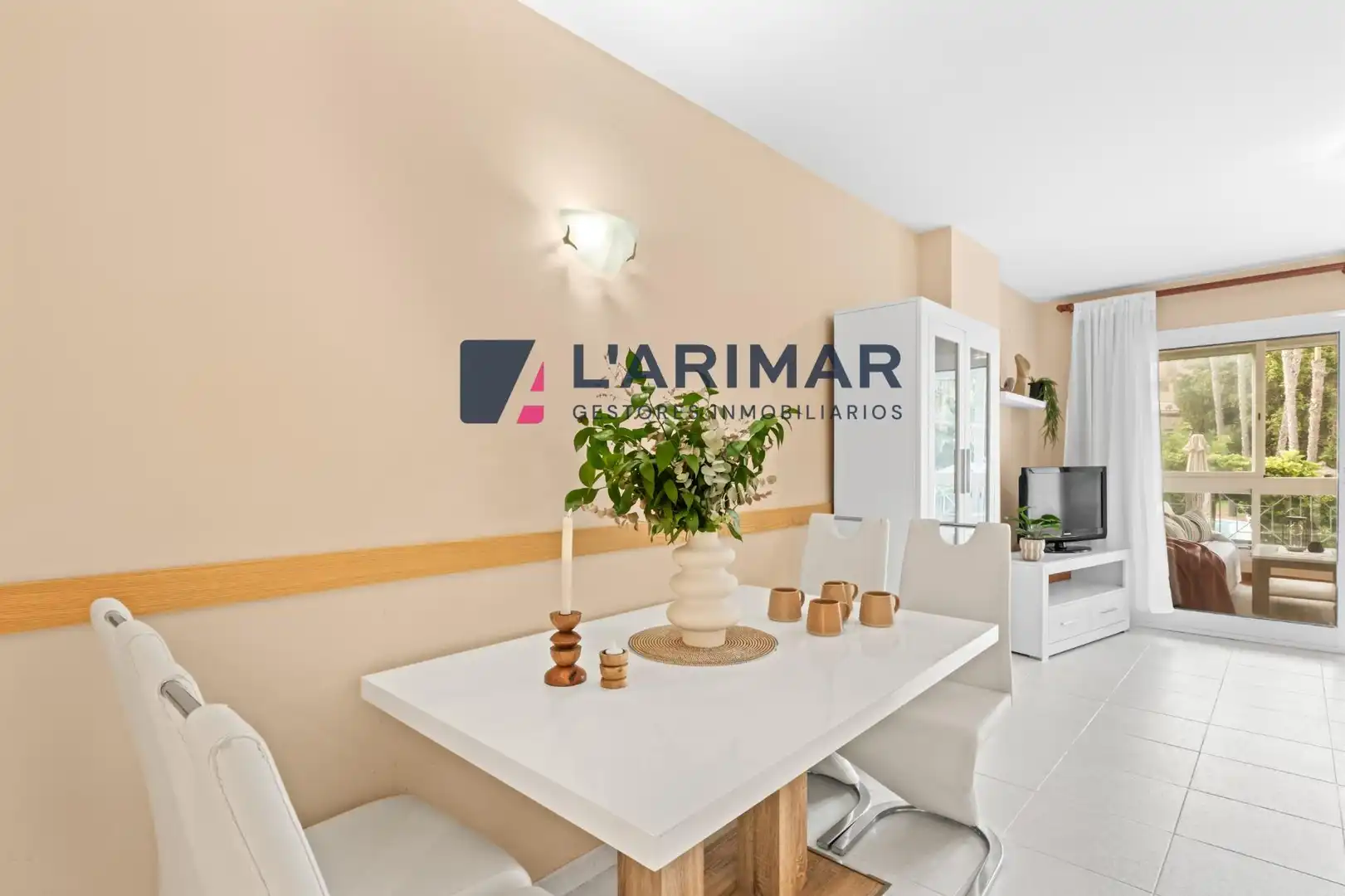 Sala d'estar de Planta baixa en venda en Alicante / Alacant amb Terrassa i Piscina comunitària