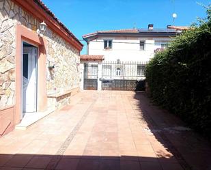 Exterior view of House or chalet for sale in Burgos Capital  with Storage room