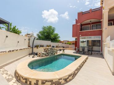 Erdgeschosswohnung mit Balkon zum Verkauf in Orihuela Costa