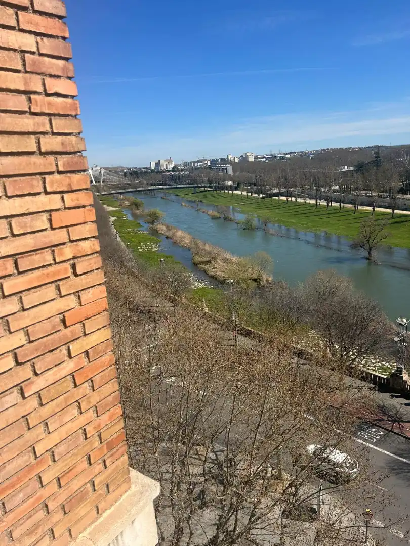 Vista exterior de Piso en venta en Lleida con Calefacción, Parquet y Amueblado