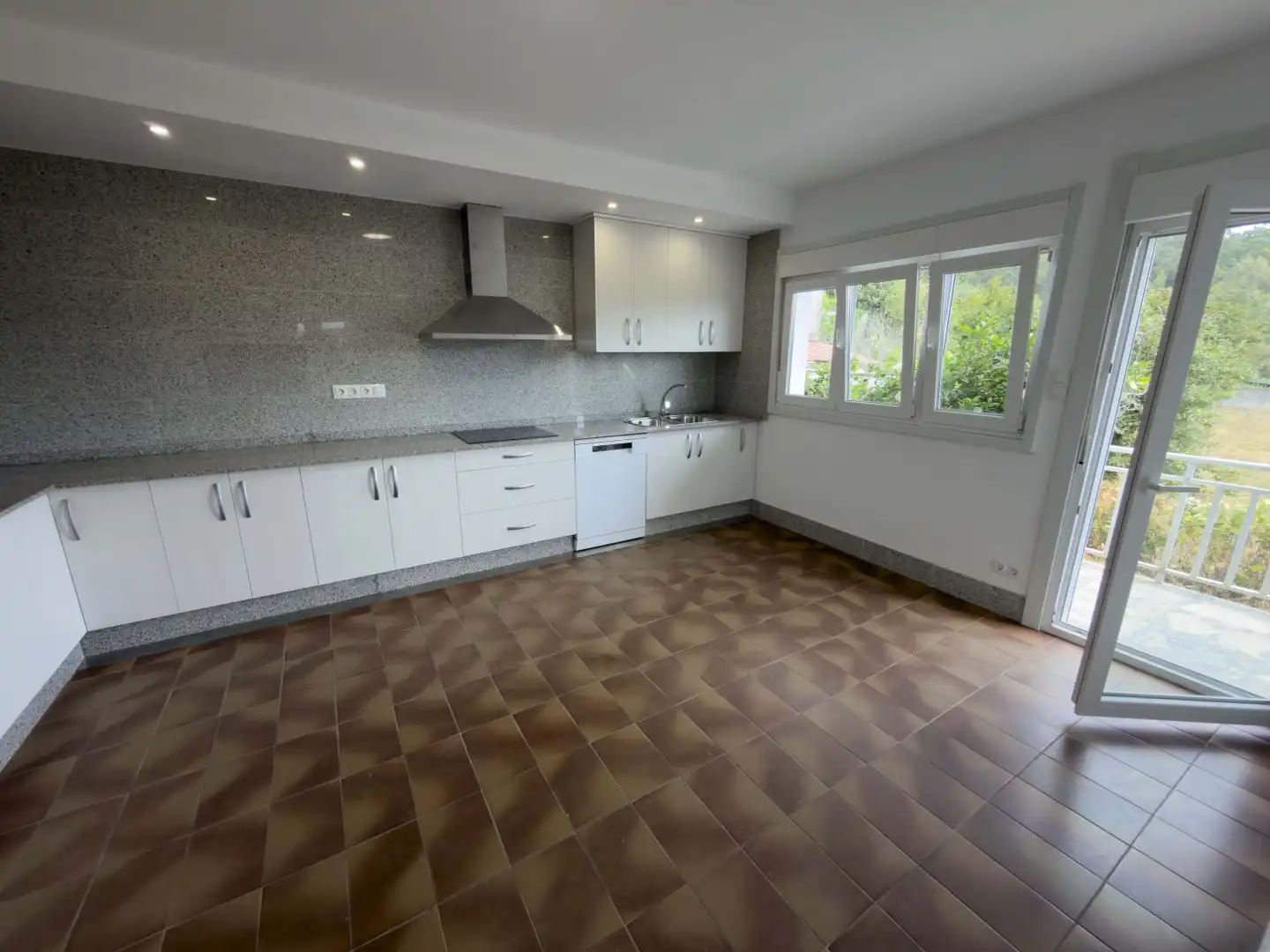 Casa con terraza en venta en Vilaboa, imagen 4