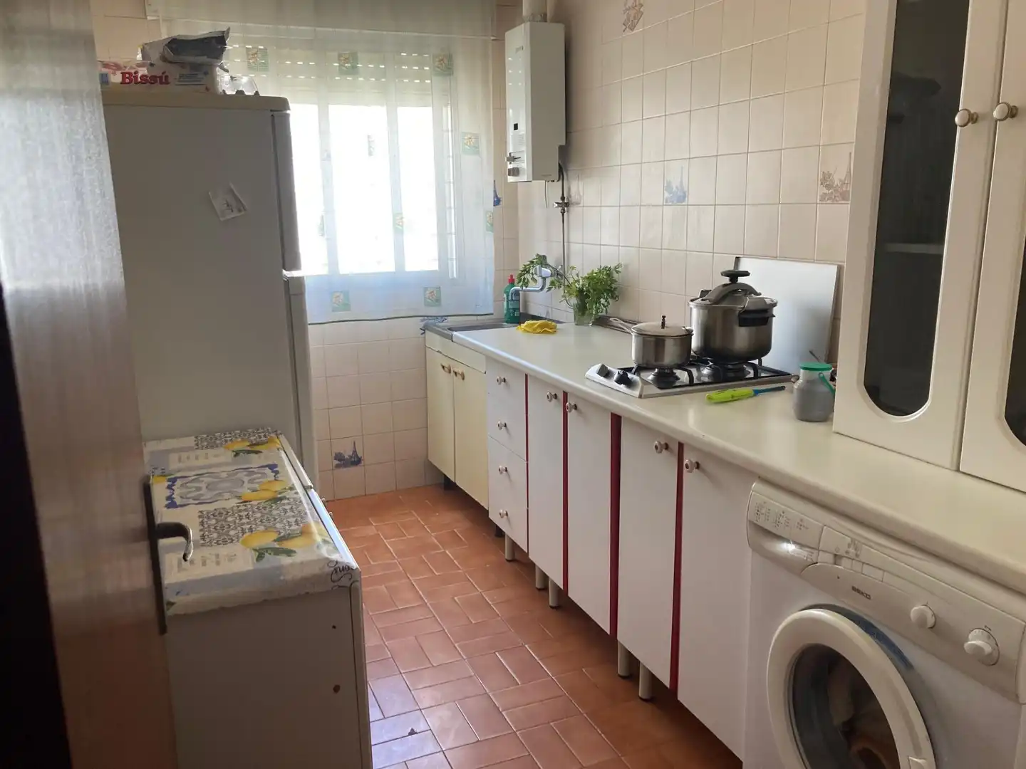 Cocina de Edificio en venta en Barbate