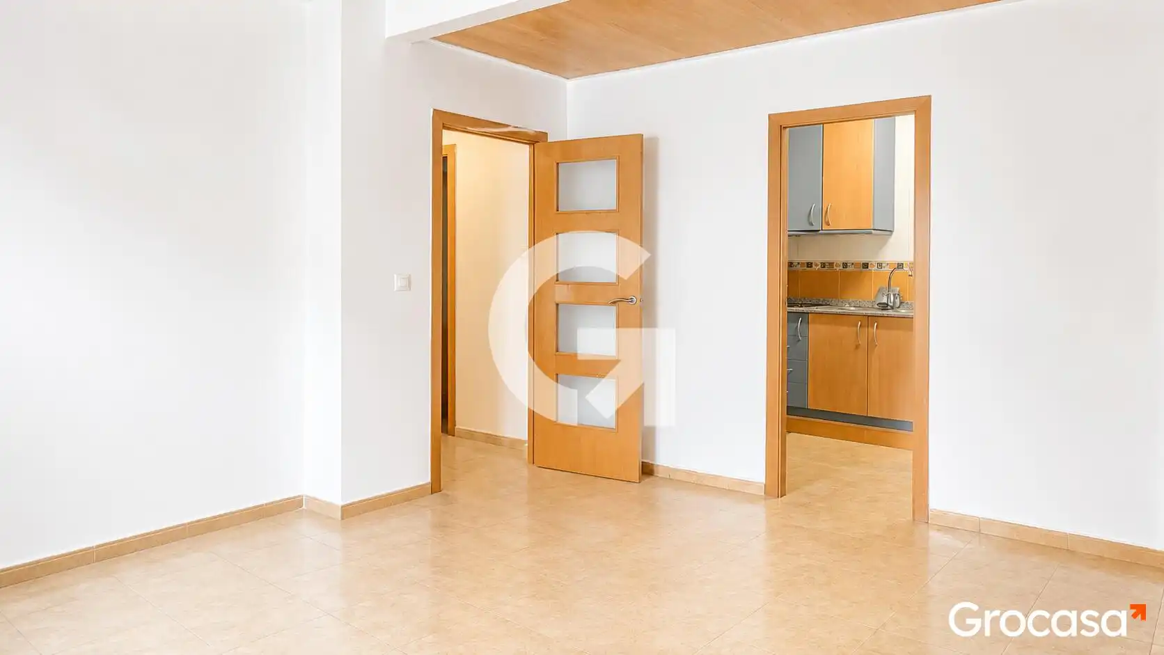 Wohnung zum Verkauf in Vilanova i la Geltrú mit Klimaanlage, Terrasse und Ofen