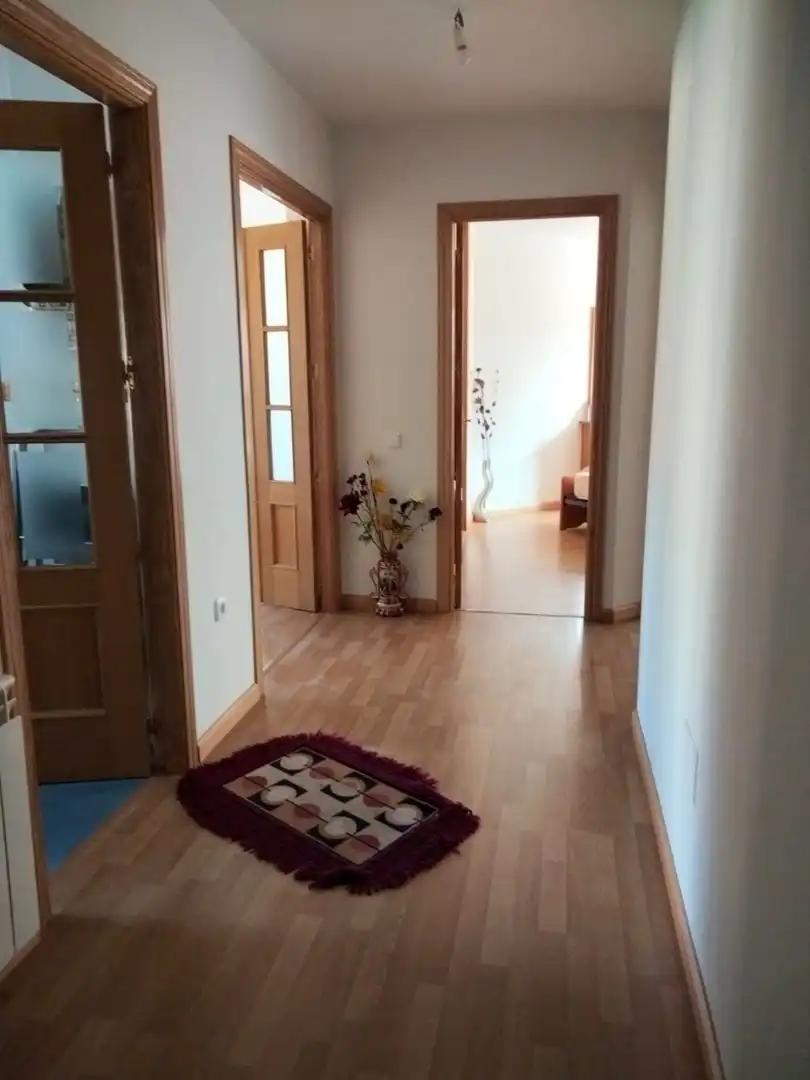 Piso en venta en Valderas con Parquet, Amueblado y TV